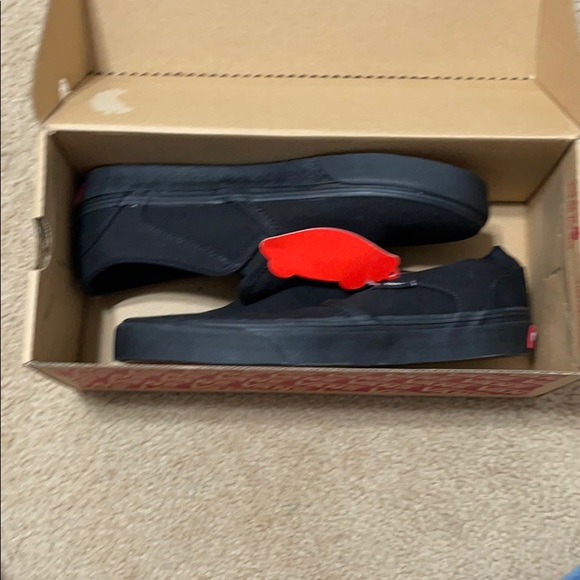 Black vans - Picture 2 of 4
